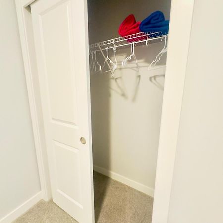 Private Room Minutes To Calgary Airport Yyc, Downtown, Banff Extérieur photo