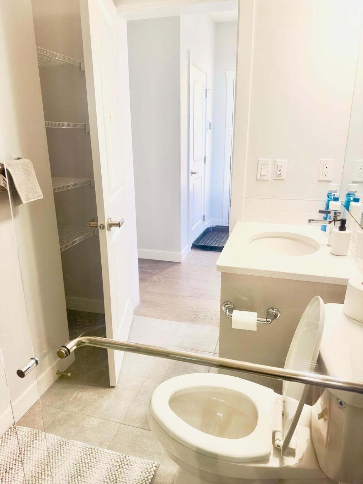 Private Room Minutes To Calgary Airport Yyc, Downtown, Banff Extérieur photo