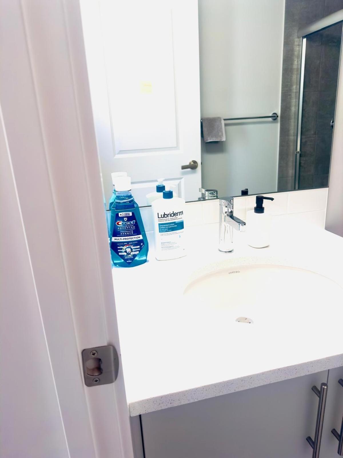 Private Room Minutes To Calgary Airport Yyc, Downtown, Banff Extérieur photo